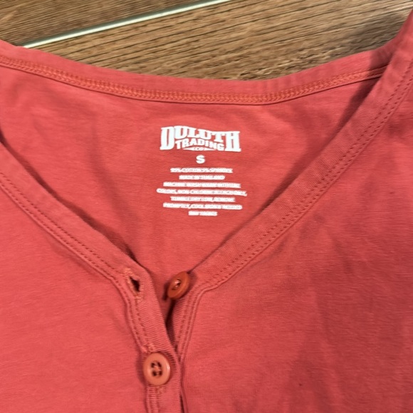 DULUTH TRADING COMPANY/ red half button down shirt - Picture 4 of 5